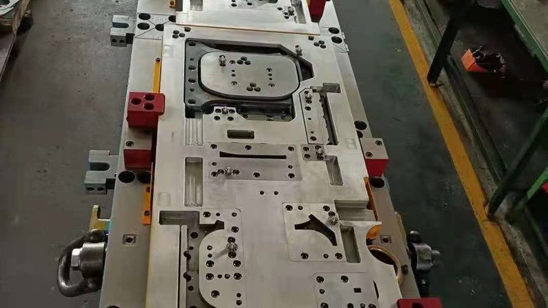 上海小批量五金模具定制：揭秘其关键要素与工艺流程
