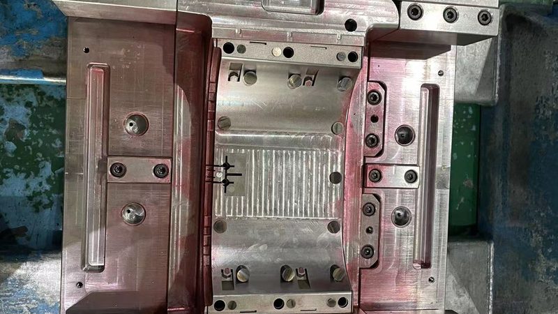 成都双色模具厂家代理条件解析：关键要素与考量**