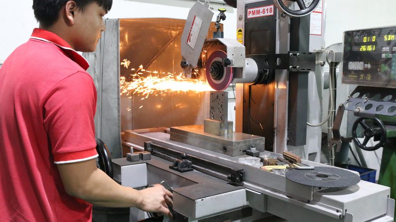 东莞精密注塑模具加工厂：揭秘精密注塑模具的关键工艺
